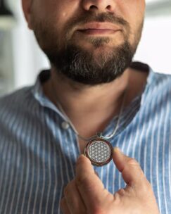 amezcua chi pendant4