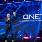VCON 2026: QNET CEO Маттиас Милденборн на сцене VCON