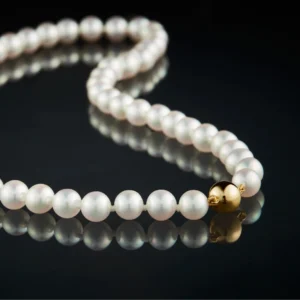 bhm_pearl_icons_collection_necklace.webp